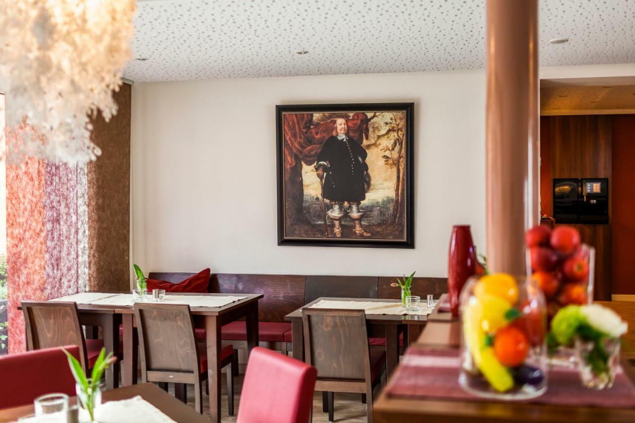 Hotel F-Ritz Шлезвиг Экстерьер фото